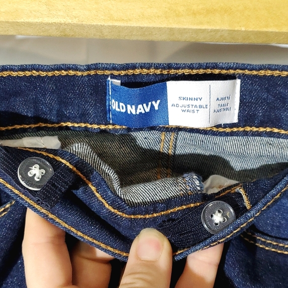 Old Navy Pull-On Skinny Jeans with Adjustable Waist, Size 3T (small Red Stains) - Picture 8 of 16